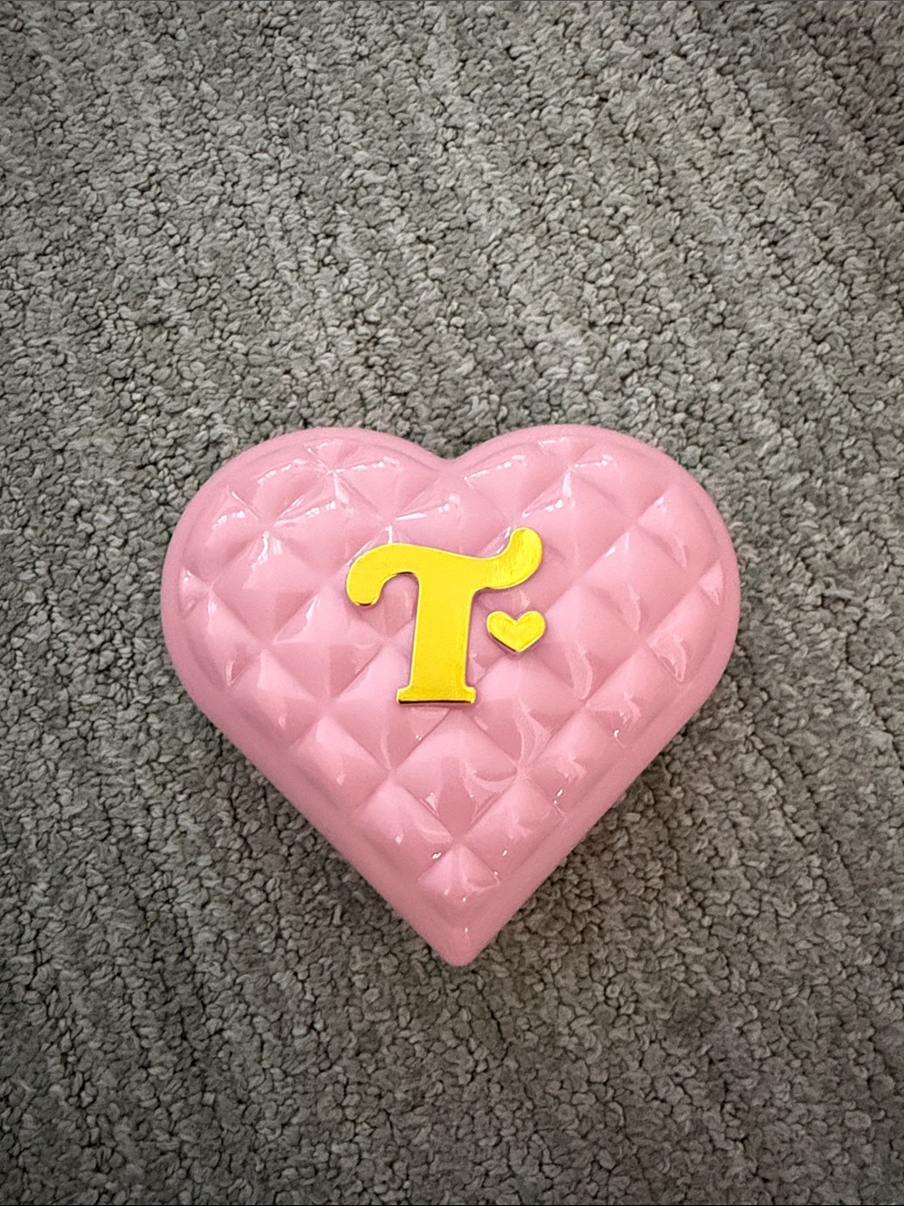 Trixie Cosmetics Pink Quilted Heart Compact Mirror with Gold ‘T' Accent